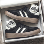 Black / 39