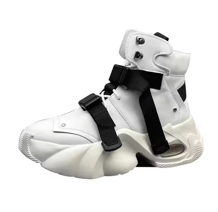 TALKLESSFASHION 24XS111 White / 39 UrbanStride Apex Boots—9441