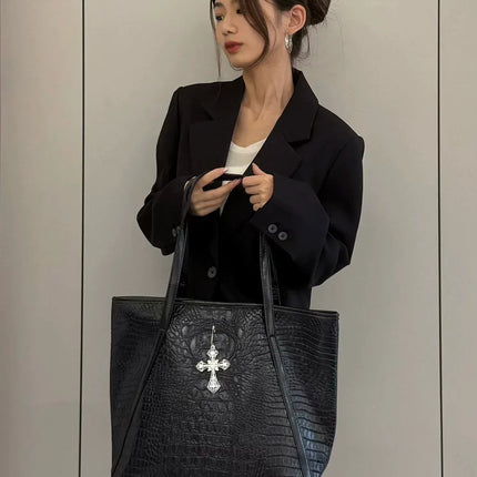 TALKLESSFASHION black MoonCat's original niche design cross crocodile tote bag large capacity premium shoulder tote bag