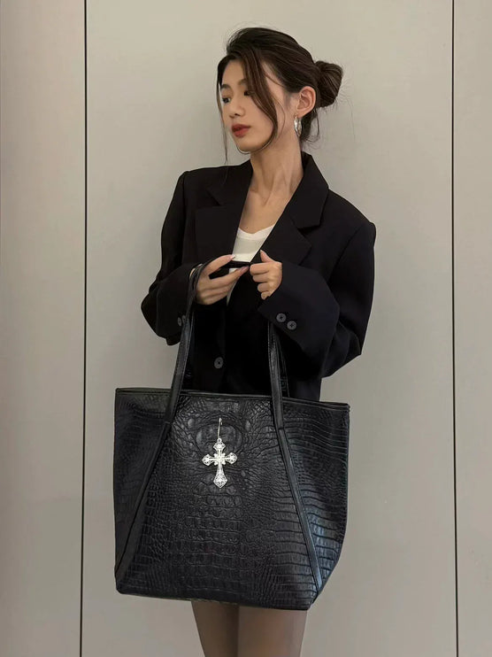 TALKLESSFASHION black MoonCat's original niche design cross crocodile tote bag large capacity premium shoulder tote bag