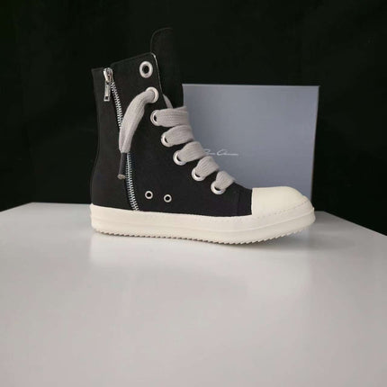 TALKLESSFASHION Europe Station Platform Shoes 2023 New High Top Shoes Men's Canvas Platform Pentagram Couple Shoes Casual Booties Women