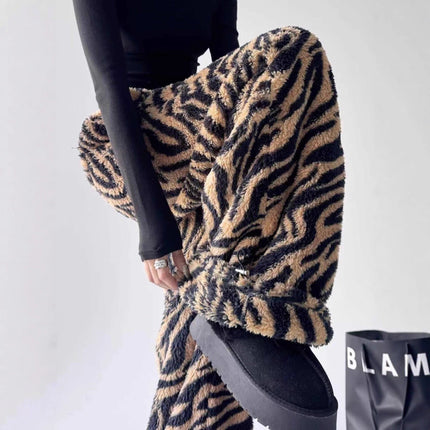 TALKLESSFASHION Korean retro lazy leopard print warmth can be worn inside and outside, wide-leg sweatpants, women's winter casual jazz dance scimitar pants