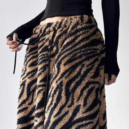 TALKLESSFASHION Korean retro lazy leopard print warmth can be worn inside and outside, wide-leg sweatpants, women's winter casual jazz dance scimitar pants
