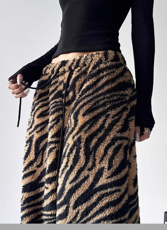 TALKLESSFASHION Korean retro lazy leopard print warmth can be worn inside and outside, wide-leg sweatpants, women's winter casual jazz dance scimitar pants
